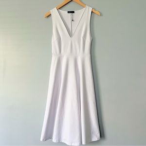 White Sleeveless V Neck Midi Dress Size Small